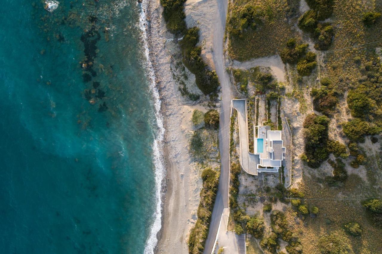 Rozites Luxury Beachfront Villa, By Hellocrete Kerames Exterior foto