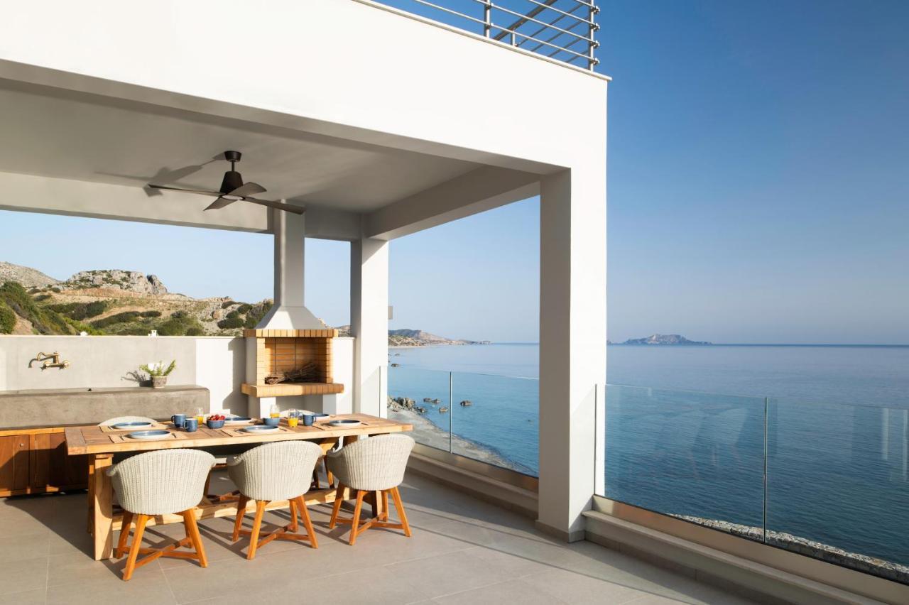 Rozites Luxury Beachfront Villa, By Hellocrete Kerames Exterior foto
